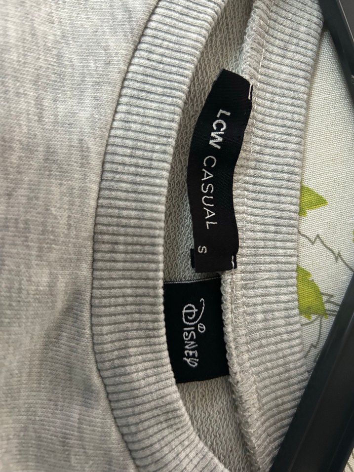 Mickey Baskılı Gri Kadın Sweatshirt - Görsel 4