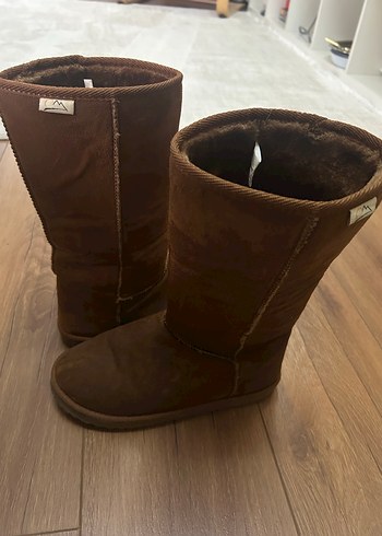 Kahverengi Süet Kadın Dolgu Topuklu Bot - Görsel 3