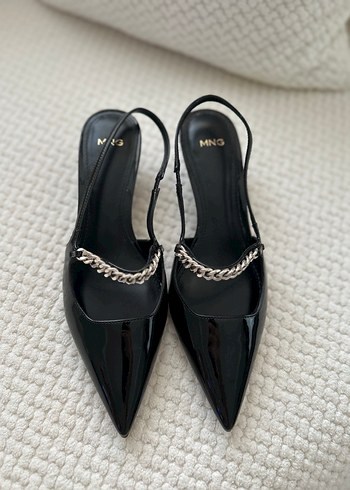 Zincir Detaylı Siyah Stiletto Kadın Ayakkabı - Görsel 2