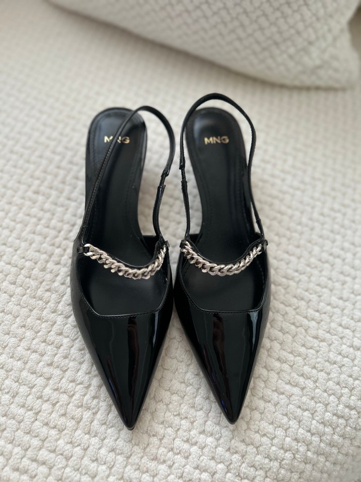 Zincir Detaylı Siyah Stiletto Kadın Ayakkabı - Görsel 2