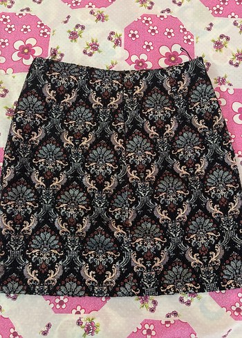 Dantel Detaylı Desenli Midi Mini Etek - Görsel 2