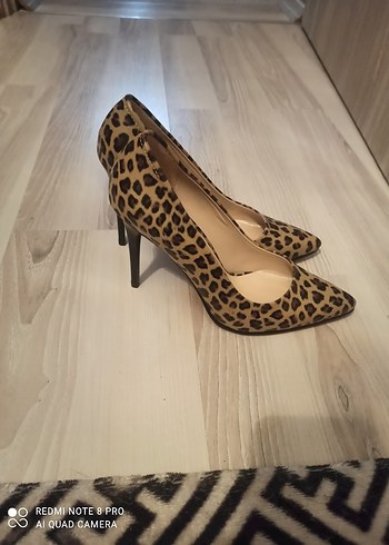 Leopar Desenli Bej Süet Stiletto - Görsel 2