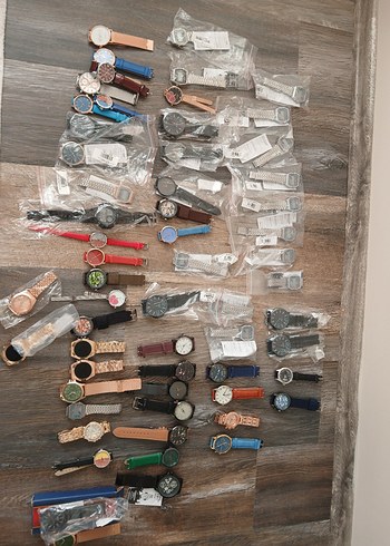 Kadın/ Erkek karışık saatler polo marka ve David clark markadır. - Görsel 2