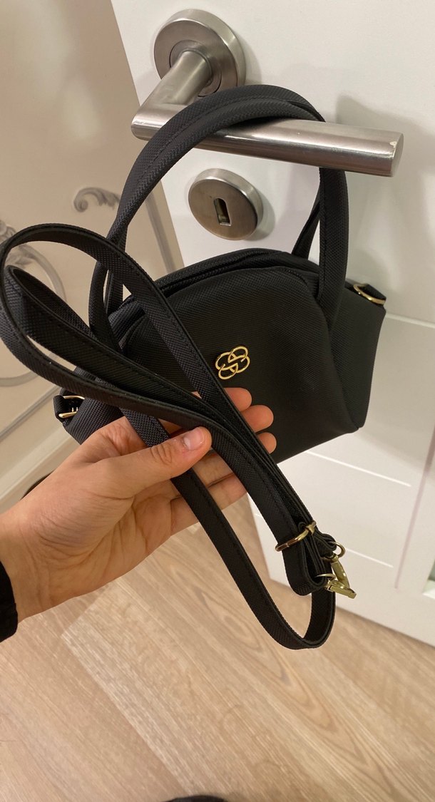 Klasik Siyah Tokalı Kadın Çantası - Görsel 2