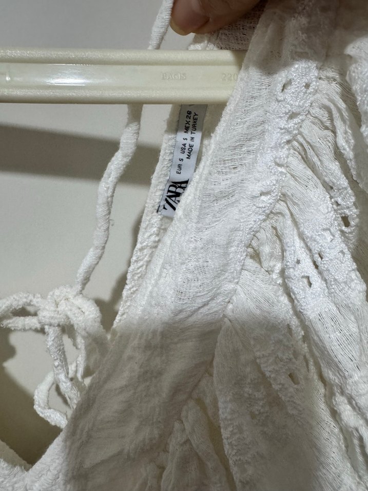 Dantel Detaylı Beyaz Midi Elbise - Görsel 3