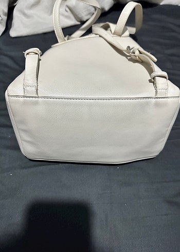 Bej Deri Kadın Sırt Çantası - Görsel 4