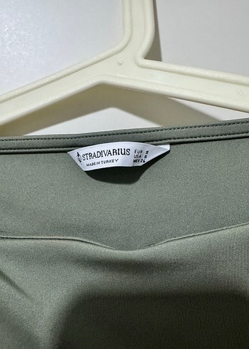 Yeşil Yüksek Yakalı Kolsuz Midi Elbise - Görsel 2