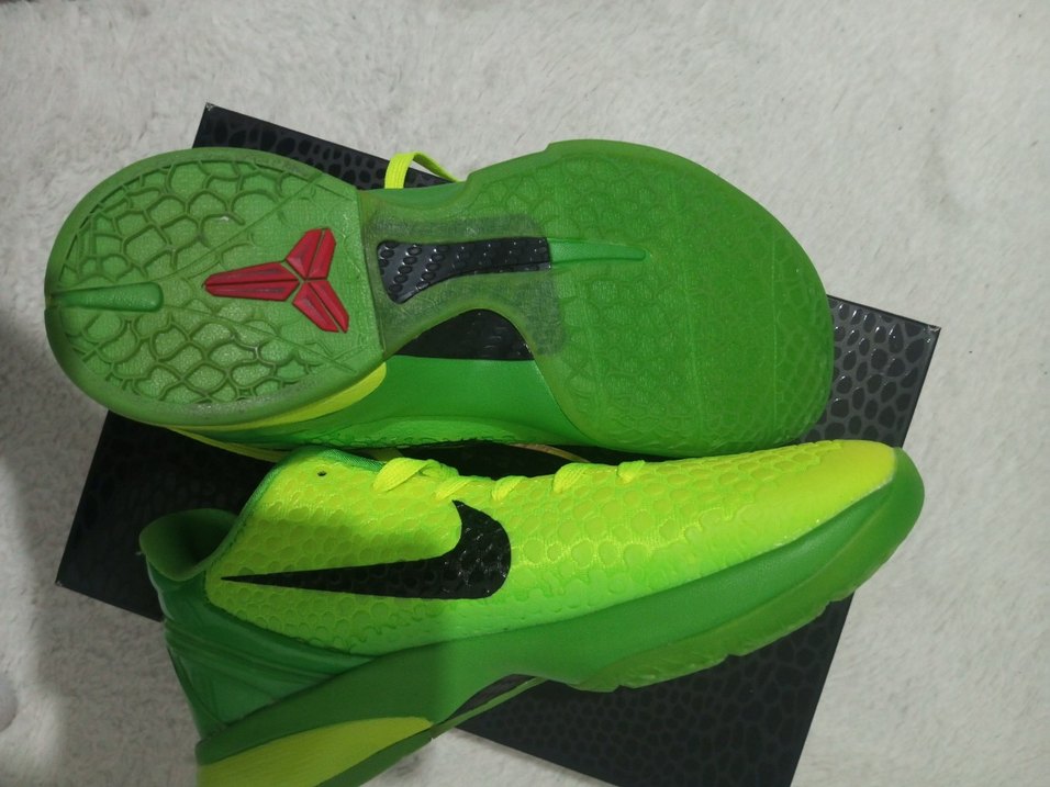 Nike Kobe 6 Protro Grinch Basketbol Ayakkabısı - Görsel 3