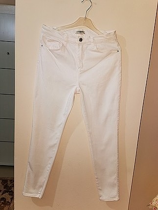 beyaz lc wakiki pantolon 