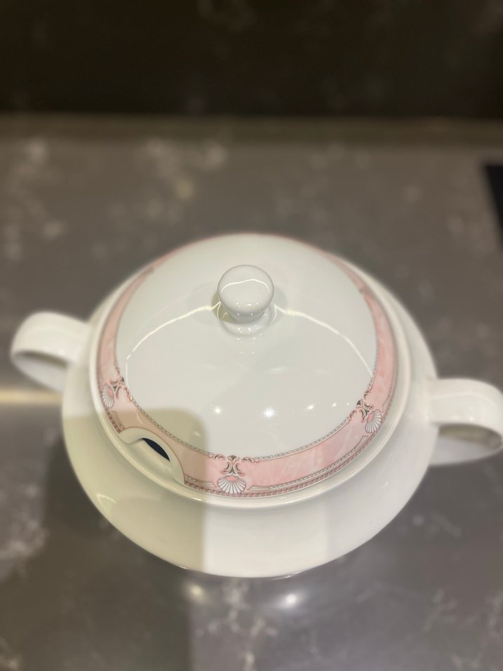 Pembe Desensiz Kapaklı porselen tencere - Görsel 3