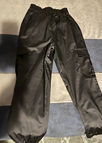 Mavi jean Siyah Kemerli Rahat Kadın saten  kargo Pantolon - Görsel 2