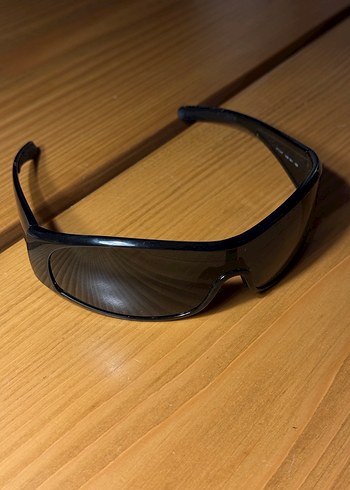 vintage prada linea rossa güneş gözlüğü - Görsel 2