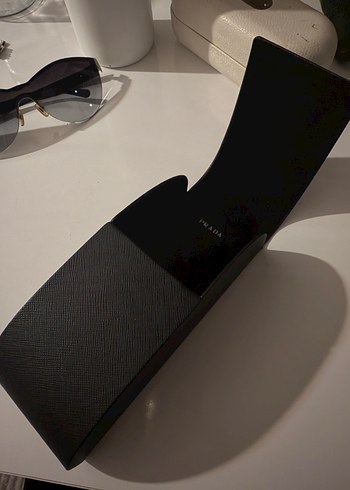 prada gözlük kılıfı orjinal - Görsel 2