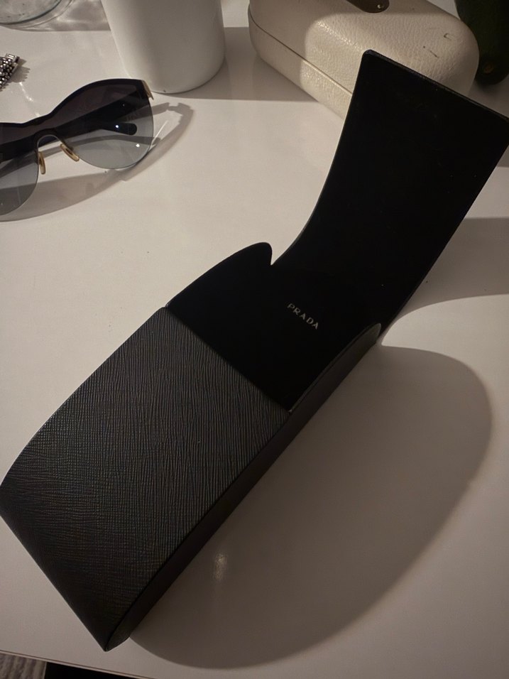 prada gözlük kılıfı orjinal - Görsel 2