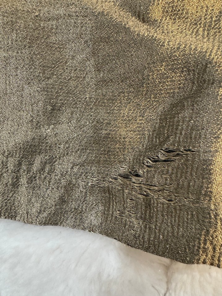 Altın Rengi Kemerli Kadın Mini Şort - Görsel 3