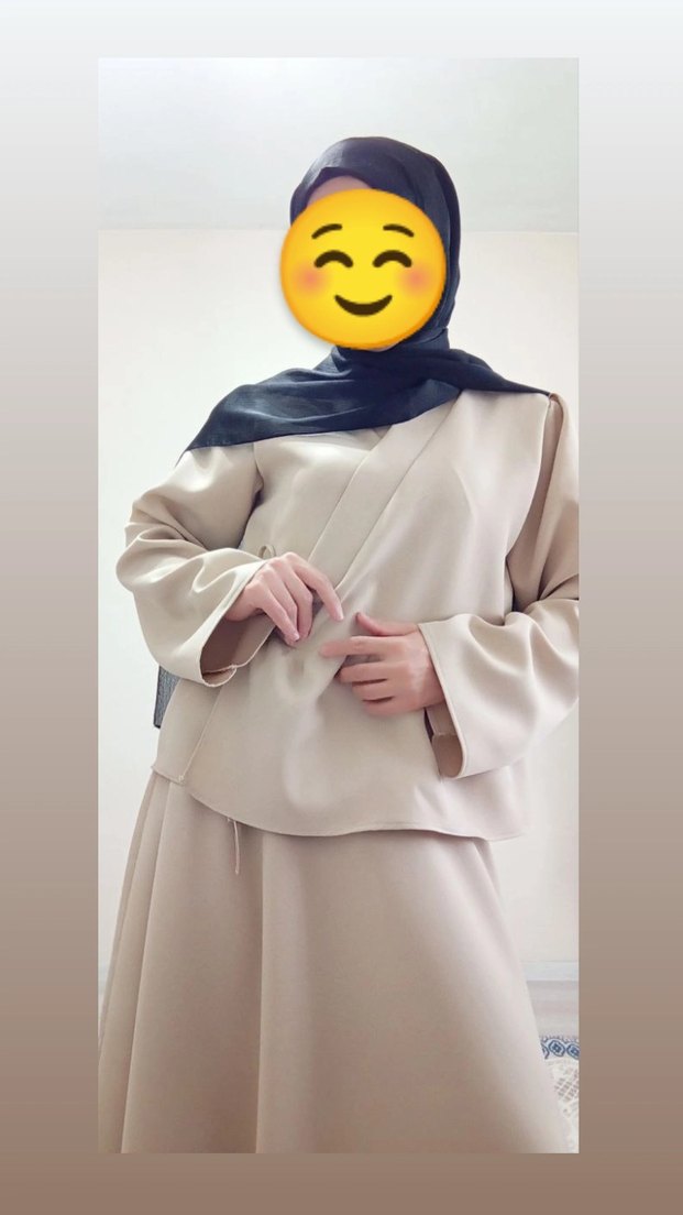 Bej rengi kruvaza yakalı kimono ve kloş etek takım - Görsel 4