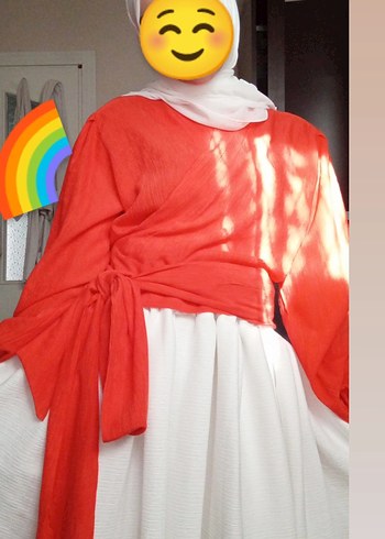 kruvaza gömlek ve pileli etek - Görsel 2