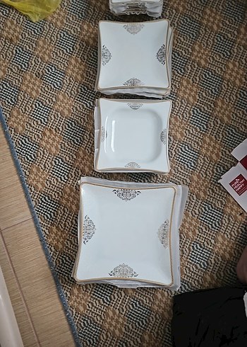 golt Desenli Beyaz Kare Tabak Seti - Görsel 3
