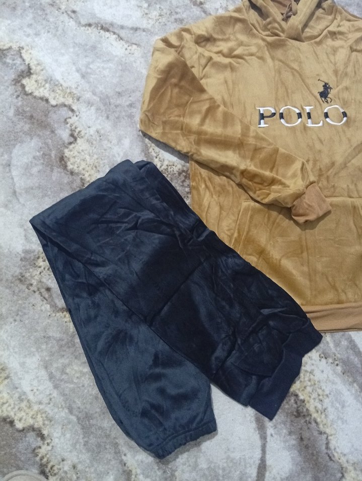 Erkek Kapüşonlu Kahverengi Sweatshirt ve Siyah Eşofman - Görsel 2