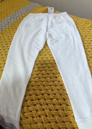 Beyaz Fermuarlı Dar Kesim Eşofman Altı - Görsel 4