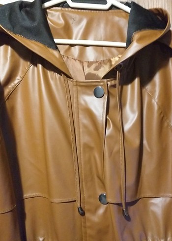 Kahverengi Uzun Deri Kadın Yağmurluk - Görsel 8