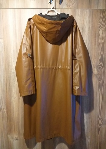 Kahverengi Uzun Deri Kadın Yağmurluk - Görsel 2