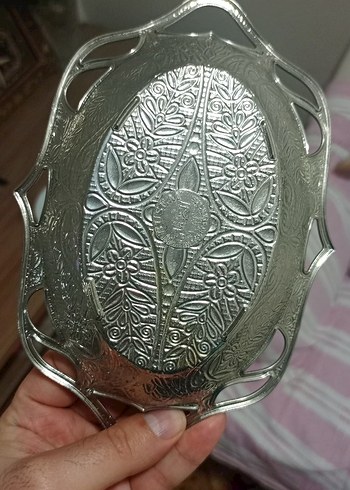 İşlemeli Parlak Gri Metal Tepsi - Görsel 3