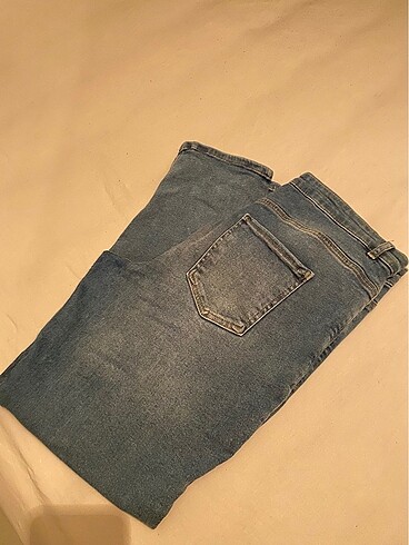 Lcw yırtmaçlı jean pantolon