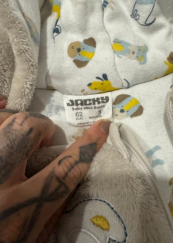 Tüylü Detaylı Gri Bebek Tulumu - Görsel 2