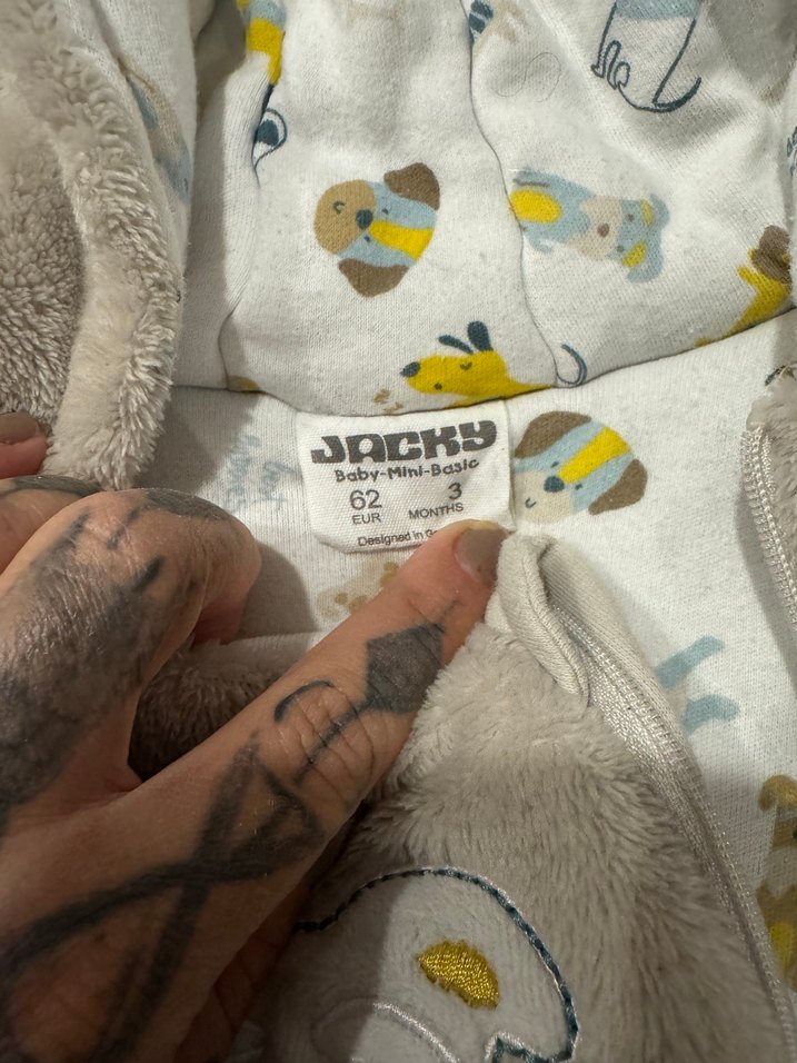 Tüylü Detaylı Gri Bebek Tulumu - Görsel 2