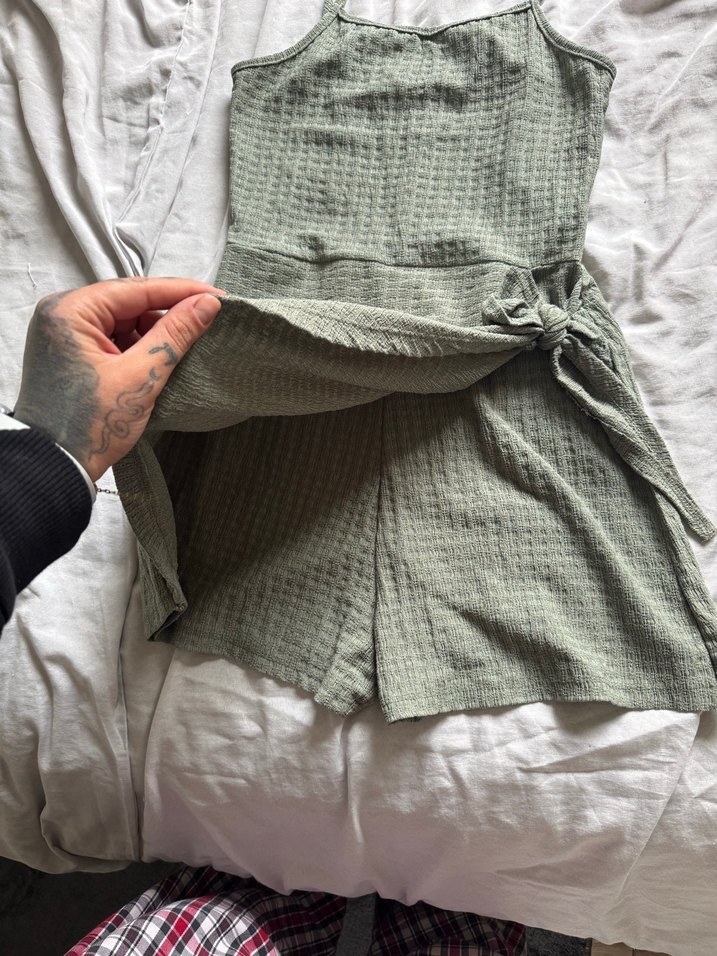 Kemerli Kadın Kısa Tulum - Görsel 3