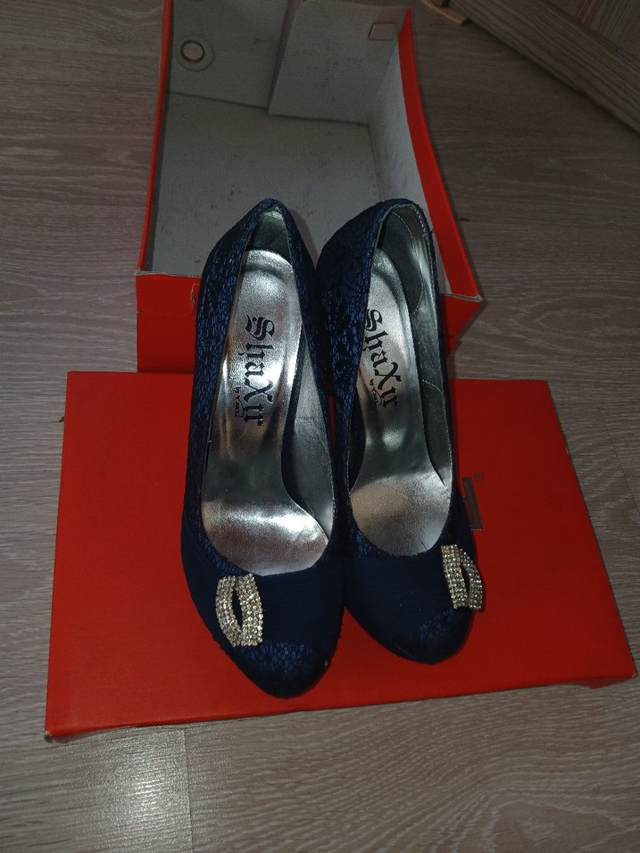 Mavi Yılan Desenli Tokalı Yüksek Topuklu Kadın Ayakkabısı - Görsel 2