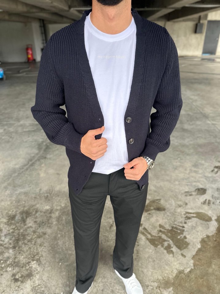 Düğmeli Triko Hırka - Görsel 2