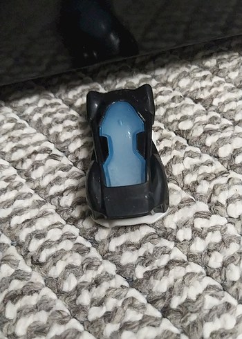 Küçük Siyah Oyuncak Araba - Görsel 2