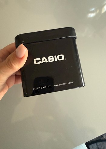 Kadın Parlak Altın Renkli Casio Dijital Saat - Görsel 2
