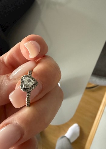 Pandora marka Kalp Motifli Kadın Yüzük - Görsel 4