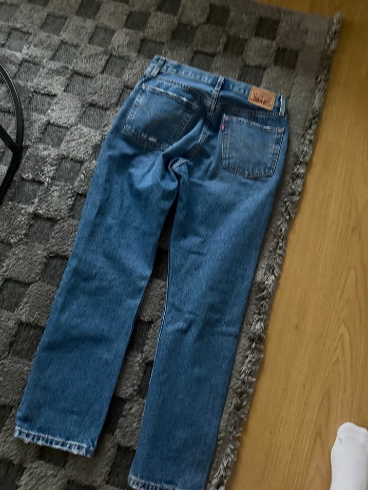 Kadın Mavi Yırtık Bol Kesim Midi Kot Pantolon - Görsel 5