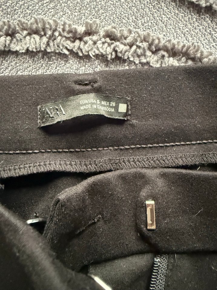 Siyah Elastik Kumaş Kadın Pantolon - Görsel 3