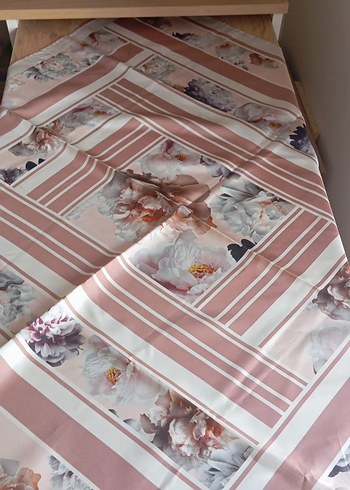 Levidor saf ipek eşarp - Görsel 2