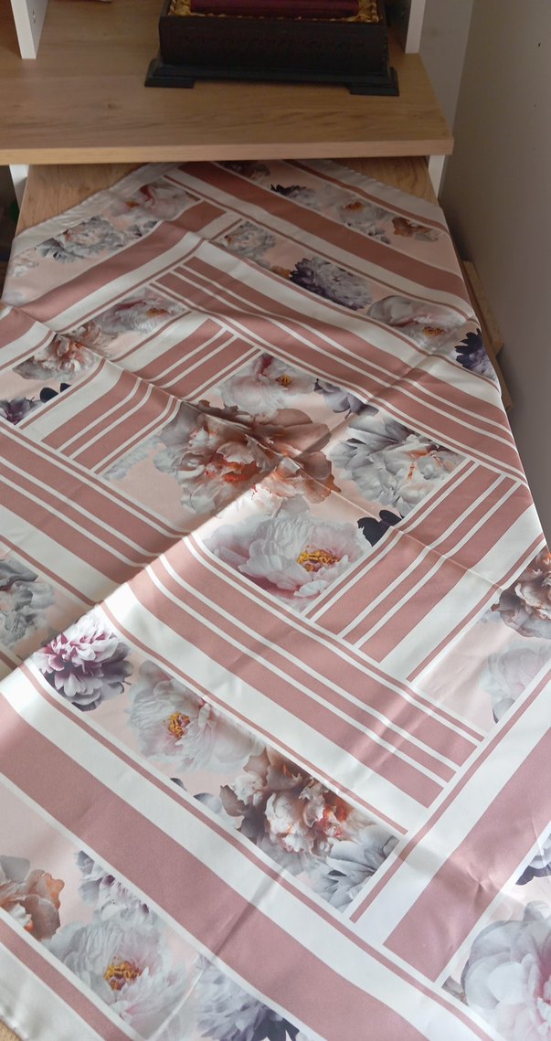 Levidor saf ipek eşarp - Görsel 2