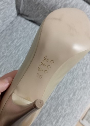 Beyaz Stiletto Kadın Topuklu Ayakkabı - Görsel 4