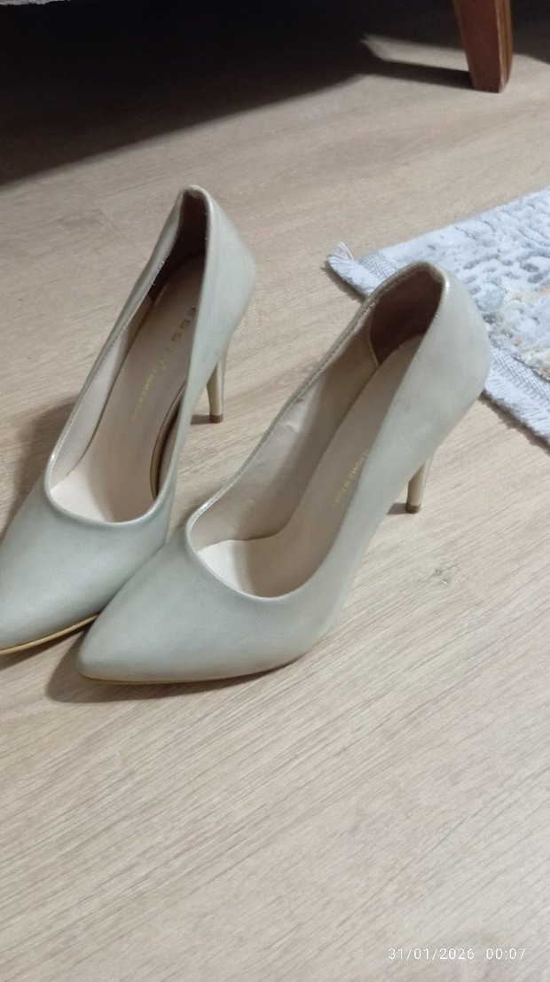 Beyaz Stiletto Kadın Topuklu Ayakkabı - Görsel 3