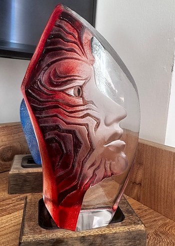 Red Amazona Crystal- Masq Collection - Görsel 2