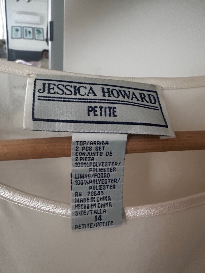 Bej Kadın Kısa Kollu Pilili Bluz - Görsel 3