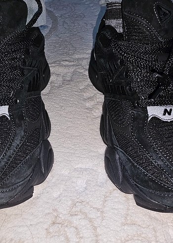 New Balance 9060 Triple Black Kadın Spor Ayakkabı - Görsel 6