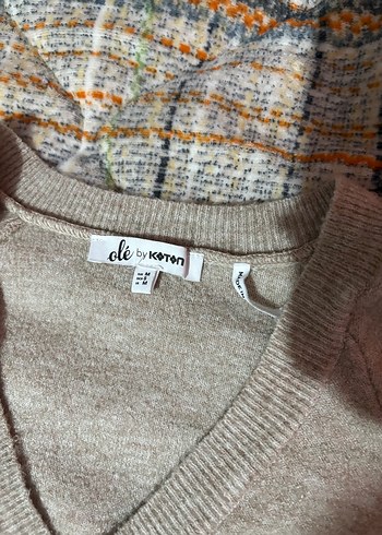 Bej V Yaka Kadın Triko Kazak - Görsel 2