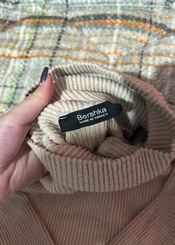 Bershka crop boğazlı kazak - Görsel 2