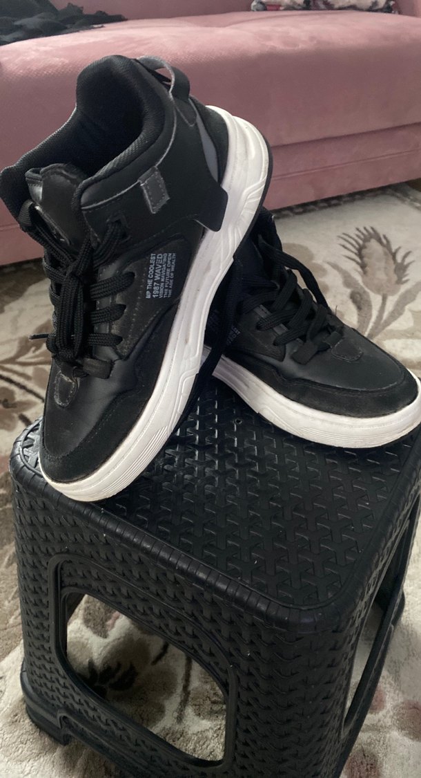 Siyah Bağcıklı Kadın Spor Ayakkabı - Görsel 3