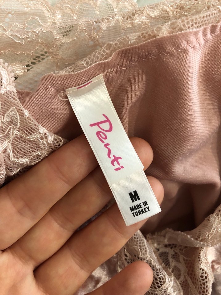 Dantel Detaylı Pudra Bohem kadife askılı pijama üst - Görsel 5