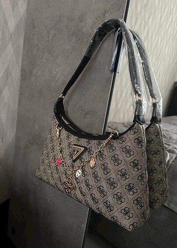 Guess çanta - Görsel 2